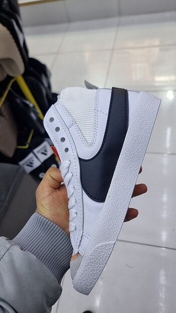 41 Beden beyaz Renk Nike jumbo 