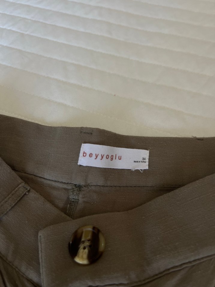 Haki Renkli Yüksek Bel Keten Şort - Görsel 2