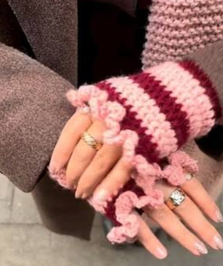 Fırfırlı Örgü Eldiven - Görsel 2