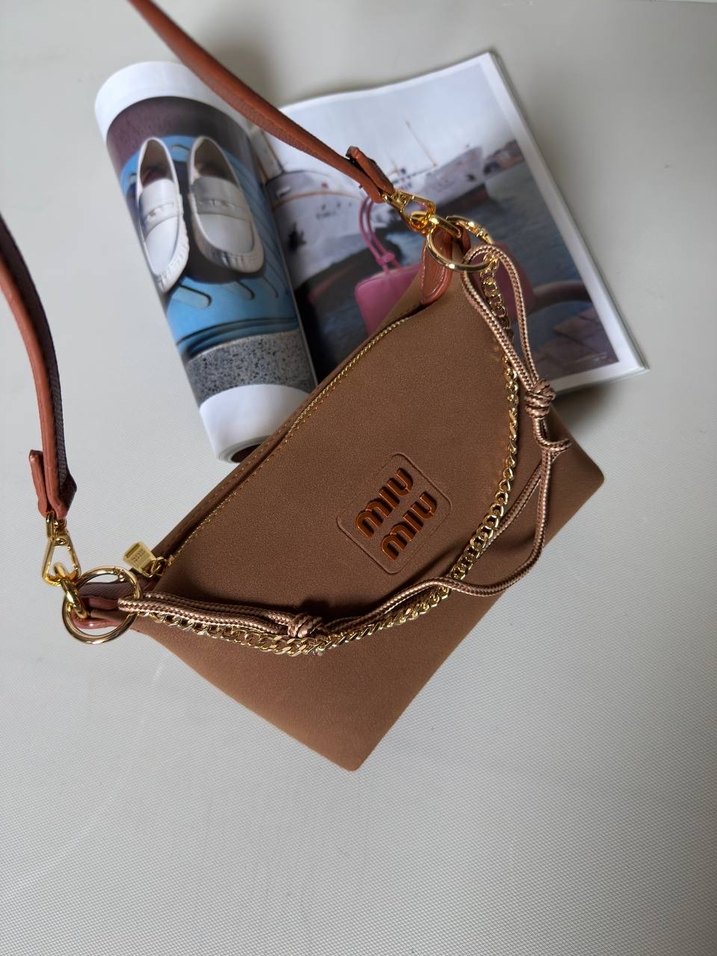 Miu Miu Çanta - Görsel 3