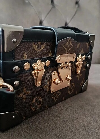 Louis Vuitton şık çanta 