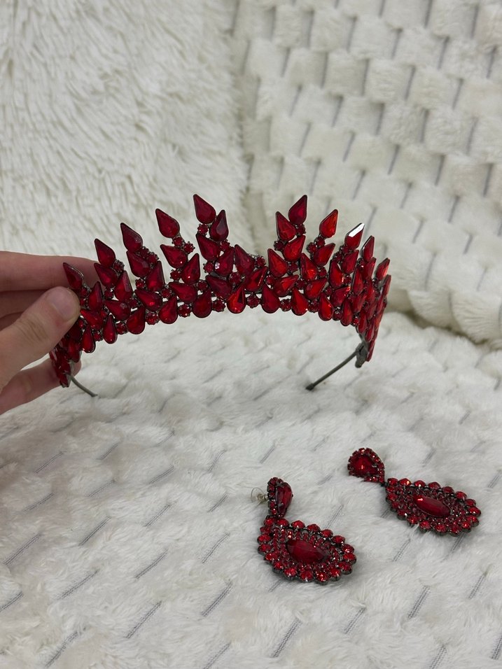 Kırmızı Parlak Taşlı Gotik Tac ve Küpe Seti - Görsel 3