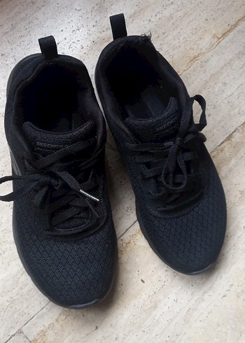 Skechers 37
