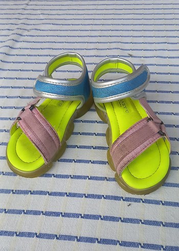 Kız Çocuk Çok Renkli Cırt Cırtlı Terlik - Görsel 2