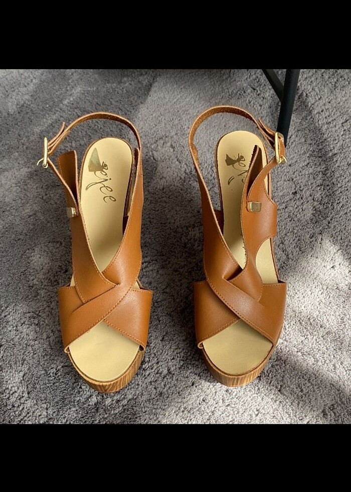 Kadın topuklu ayakkabı - Görsel 3