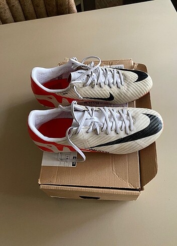 Nike Nike orjinal krampon 37.5