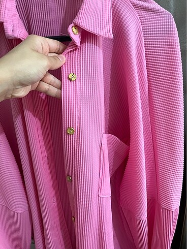 fittilli pembe gömlek