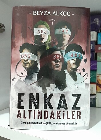 Enkaz altındakiler 
