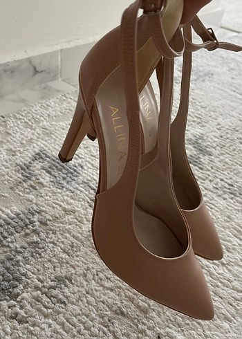 Bej Deri Tokalı Stiletto Kadın Topuklu Ayakkabı - Görsel 5