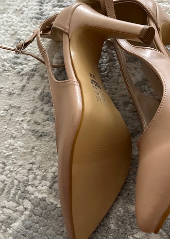 Bej Deri Tokalı Stiletto Kadın Topuklu Ayakkabı - Görsel 7