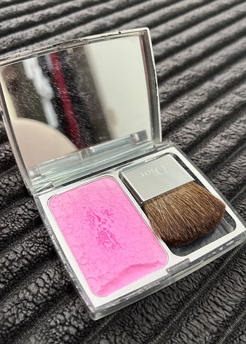 Dior Parlak Beyaz Allık - Görsel 3