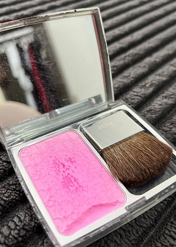 Dior Parlak Beyaz Allık - Görsel 4