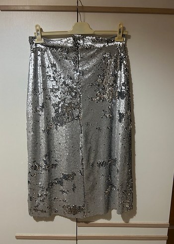 Zara Gri Payetli Midi Yılan Desenli Etek