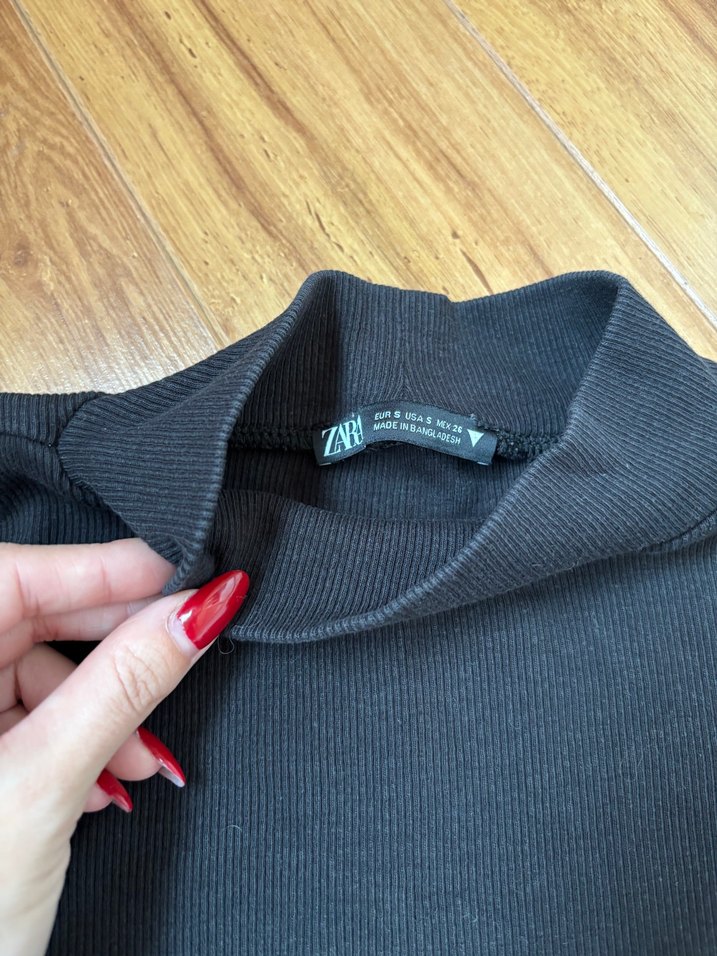 Siyah Boğazlı Kadın Kazak - Görsel 2