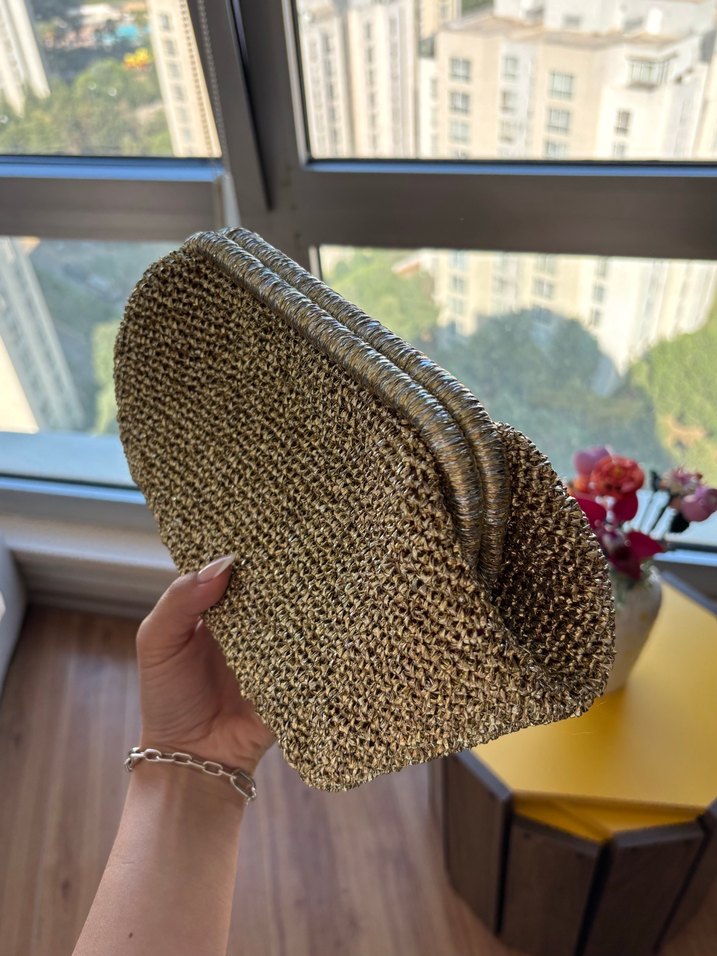 Parlak Gold Örgü Kadın Portföy Çanta - Görsel 2