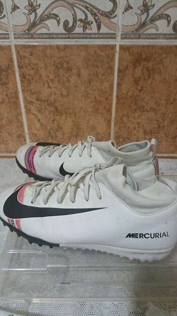 Nike erkek halı saha 38,5 numara