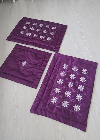 Mor İşlemeli Yatak Örtüsü - Görsel 6