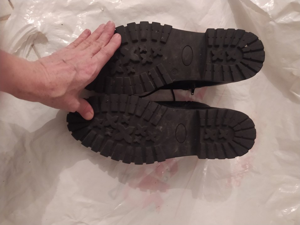 Minimalist Siyah Deri Erkek Bot - Görsel 5