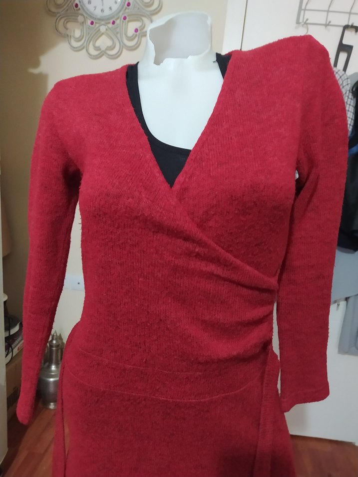 Kırmızı V Yaka Triko Elbisesi - Görsel 2