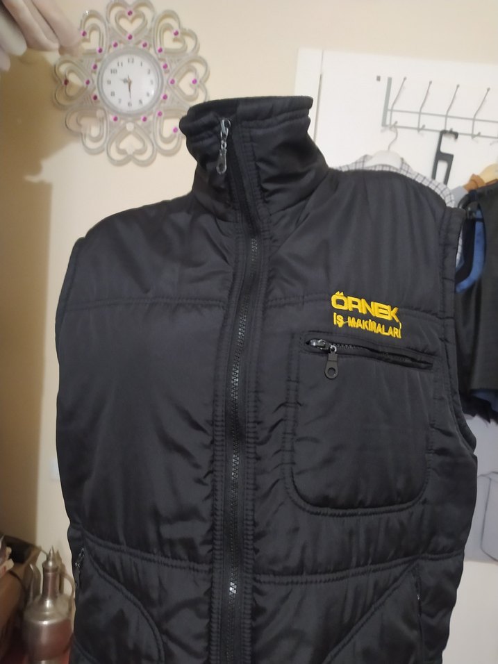 Siyah Fermuarlı Erkek Yelek - Görsel 2