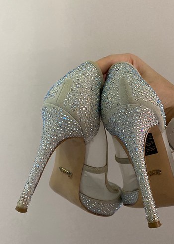 Beyaz Payetli İnce Topuklu Kadın Abiye Ayakkabı - Görsel 2