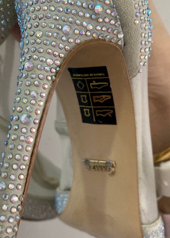 Beyaz Payetli İnce Topuklu Kadın Abiye Ayakkabı - Görsel 3