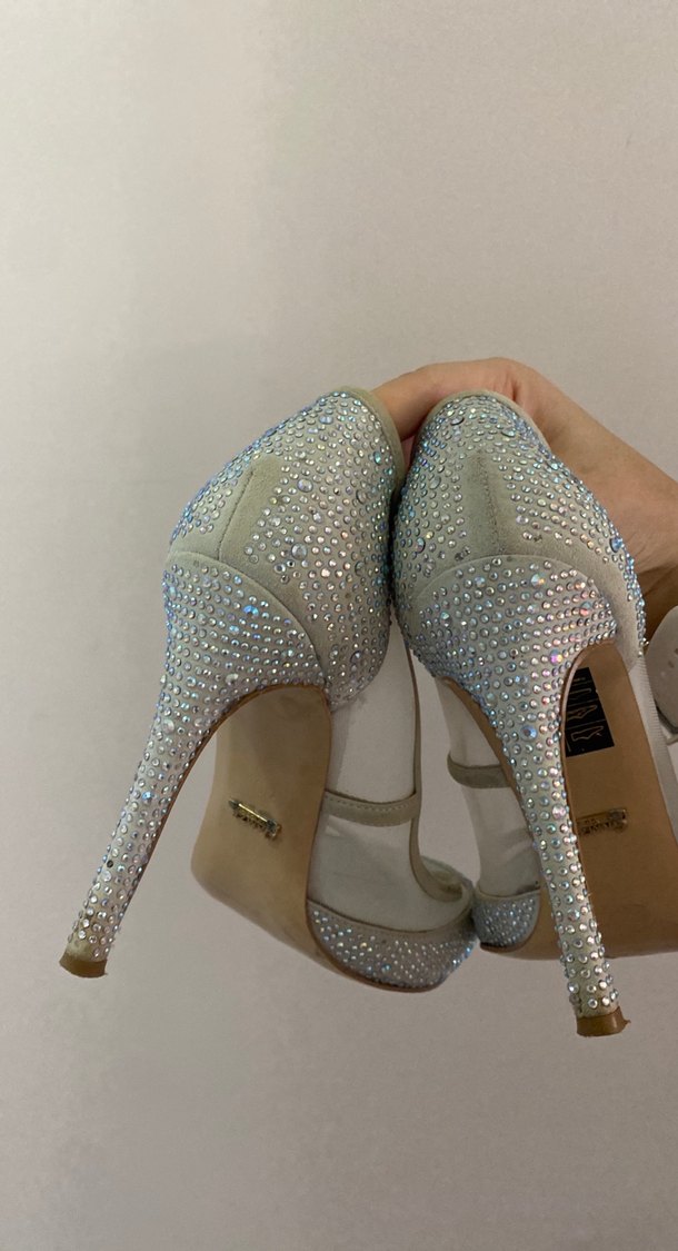 Beyaz Payetli İnce Topuklu Kadın Abiye Ayakkabı - Görsel 2