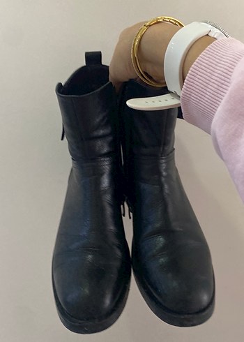 Tokalı Siyah Deri Biker Bot - Görsel 2