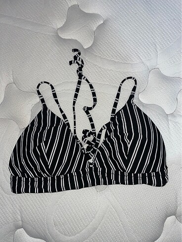 Koton Çizgili Çapraz İpli Bikini Üstü