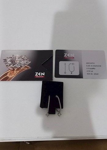 Beden Zincir Detaylı Mini Pırlanta Küpe