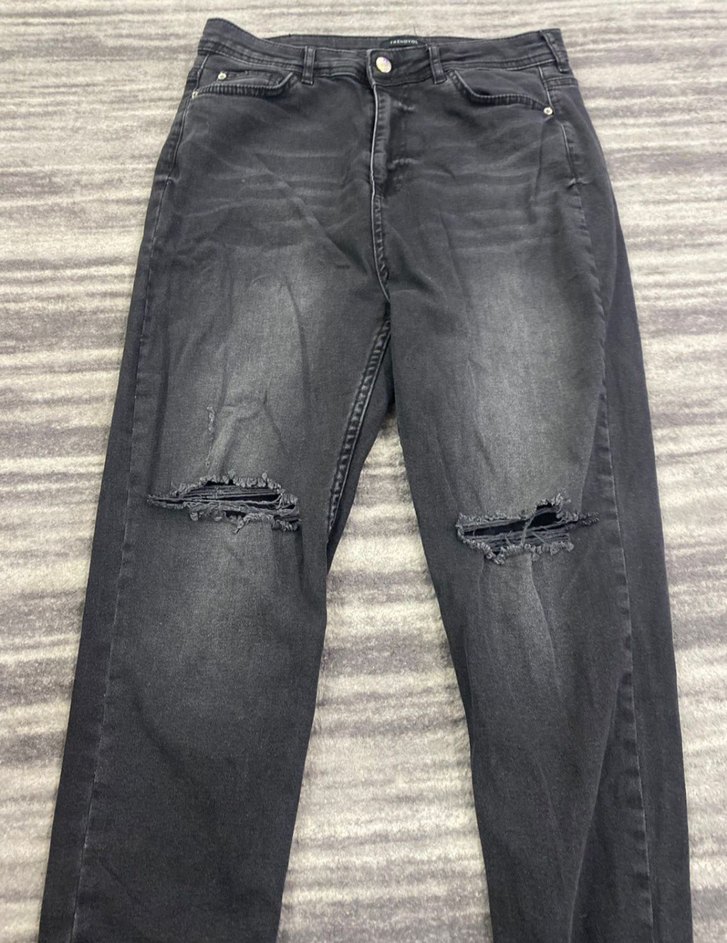 Gri Yırtık Bol Kesim Kadın Kot Pantolon - Görsel 2