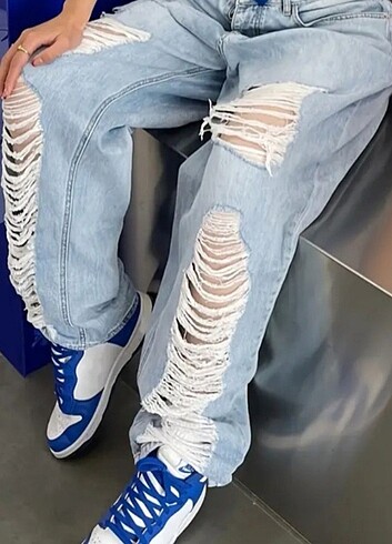 Yırtık buz mavisi jean