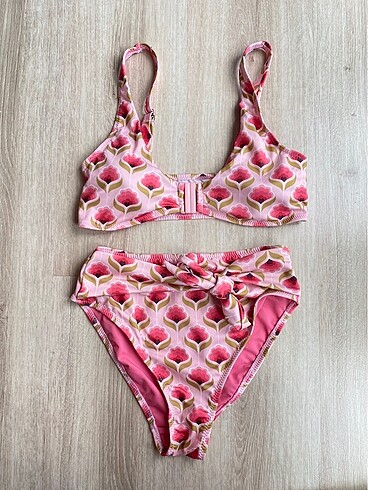 Çiçekli Pembe Bikini