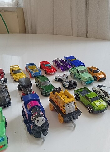  Beden Renk Hotwheels araba 