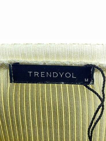 m Beden beyaz Renk Trendyol & Milla Kazak / Triko %70 İndirimli.