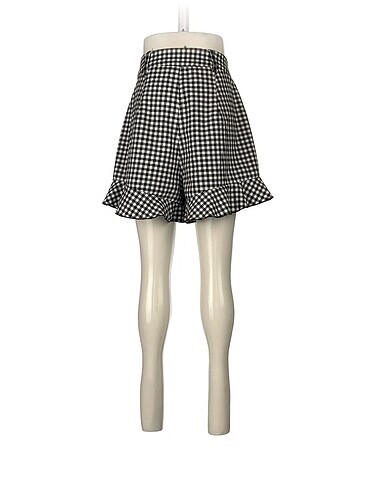 xs Beden Bershka Mini Şort %70 İndirimli.