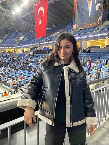 Bershka kürklü deri ceket
