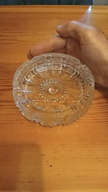 Diğer Kristal kül tablası