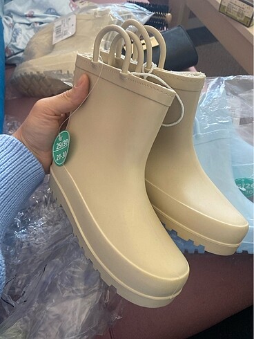 LC Waikiki Yağmur bot