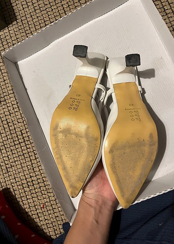 Beyaz topuklu ayakkabı - Görsel 4