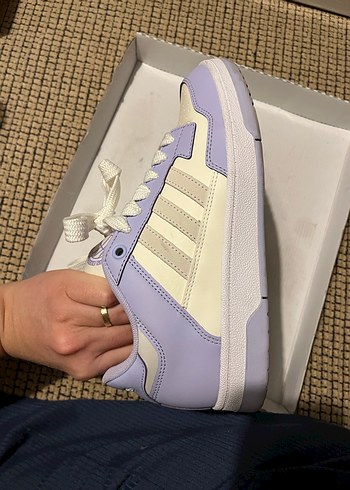 Adidas mor spor ayakkabı - Görsel 3