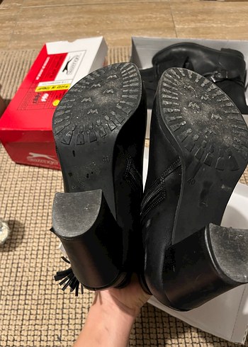 Kadın Siyah Deri Tokalı Topuklu Bot - Görsel 7