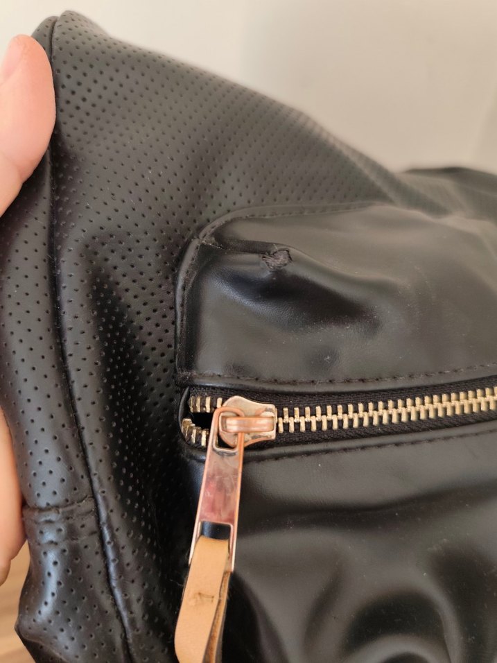 Siyah Deri Kadın Sırt Çantası - Görsel 4