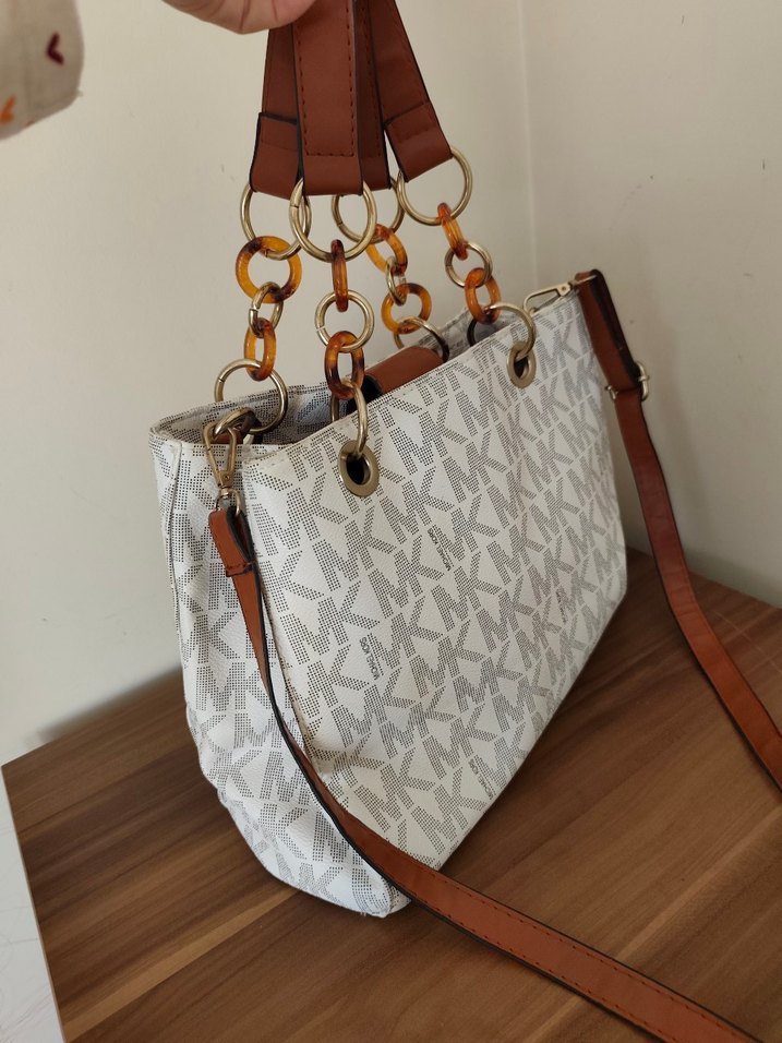 Zincir Detaylı Beyaz Kadın Deri Çanta - Görsel 2