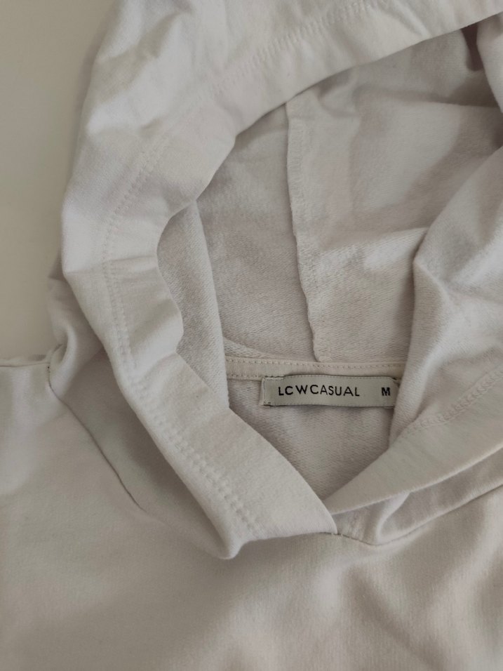 Kapüşonlu Beyaz Baskılı Kadın Sweatshirt - Görsel 4