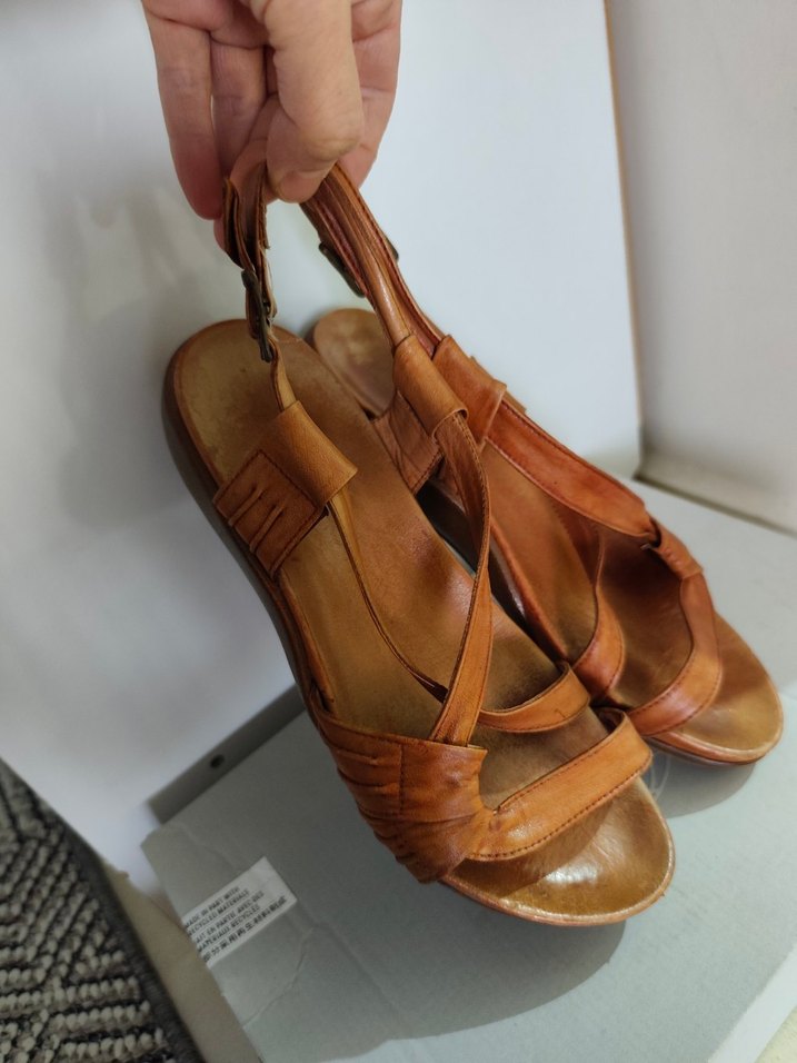 taba rengi Deri Kadın Dolgu Topuklu Sandalet - Görsel 3