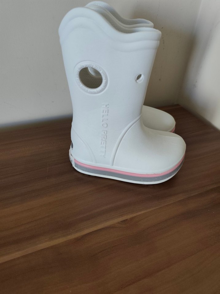 Kızlar için Beyaz Lastik Botlar - Görsel 2