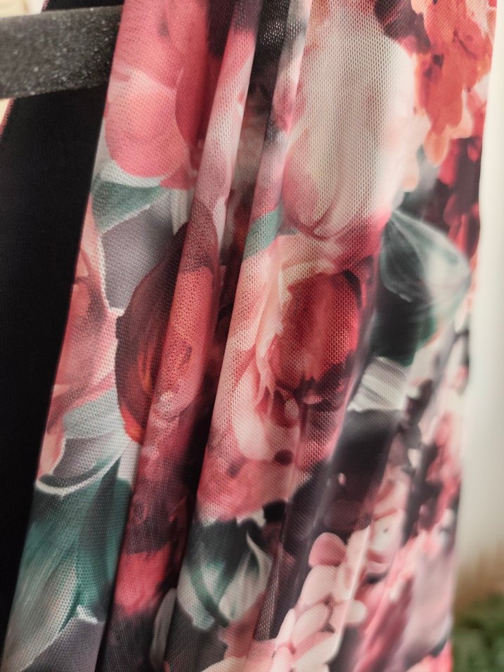 Çiçek Desenli V Yakalı Midi Elbise - Görsel 4