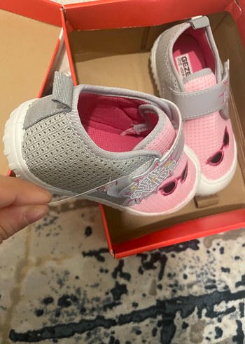 26 Beden Kız Çocuk Pembe Desenli Cırt Cırtlı Spor Ayakkabı