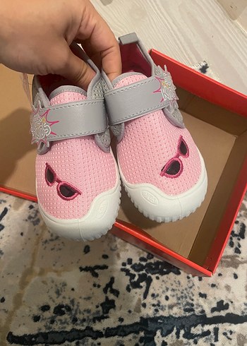 Kız Çocuk Pembe Desenli Cırt Cırtlı Spor Ayakkabı
